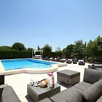 Villa Casa Cever *