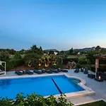 Casa Cever Villa *